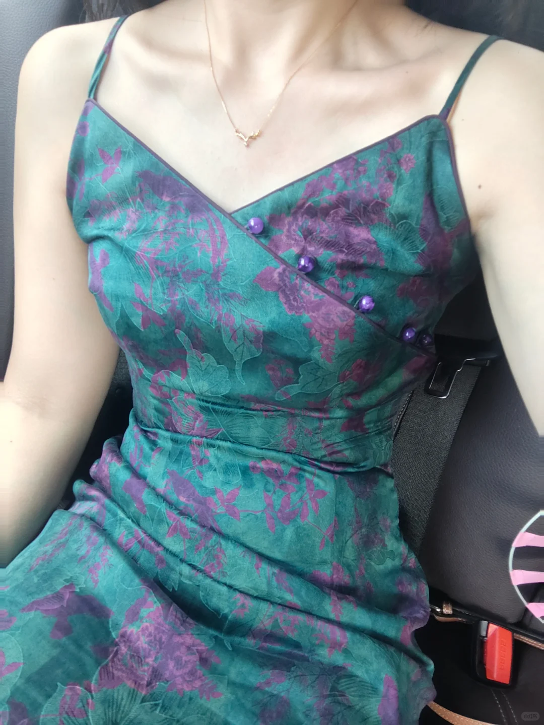 面料和版型绝搭的一款裙裙