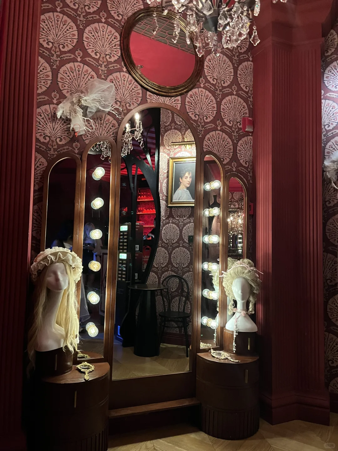 去CANDOR看演出，和帅哥演员贴身热舞💃🏻