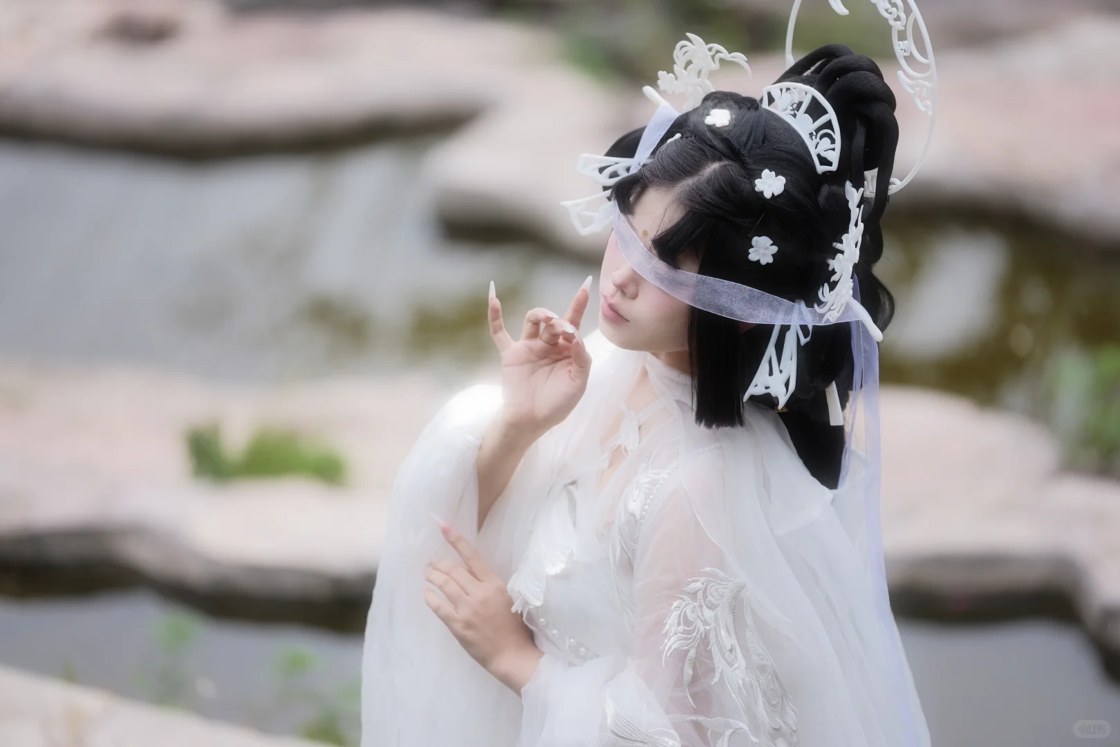 先发两张尝个鲜