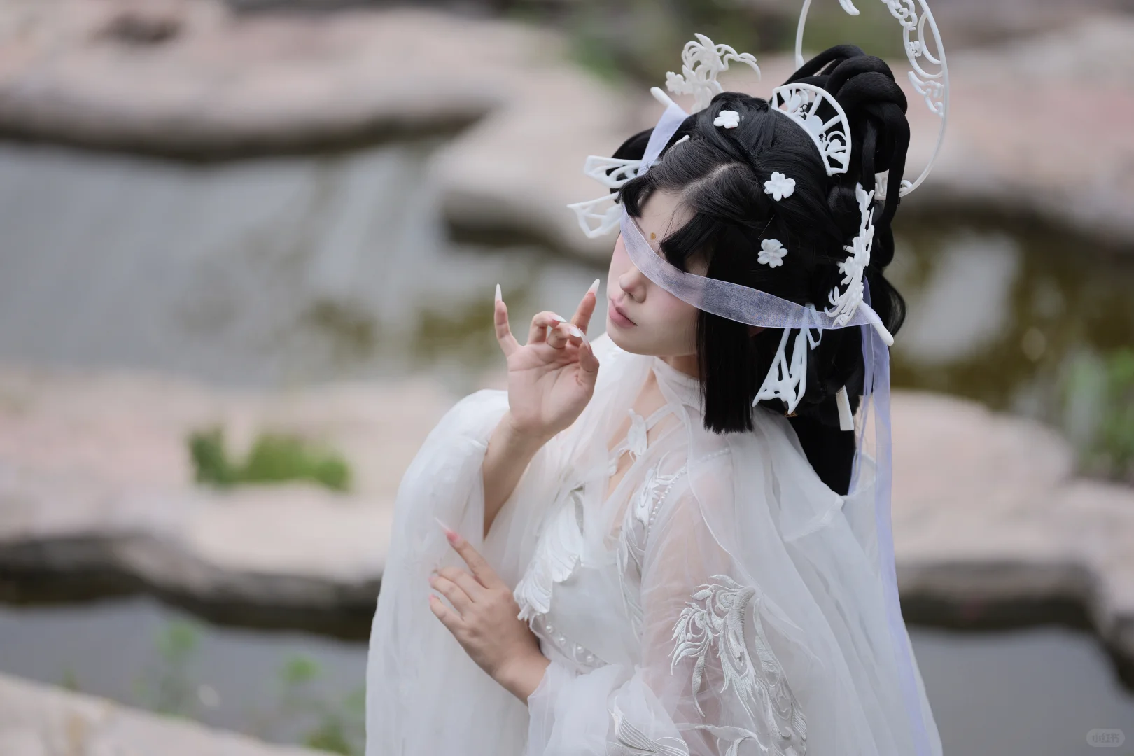 先发两张尝个鲜