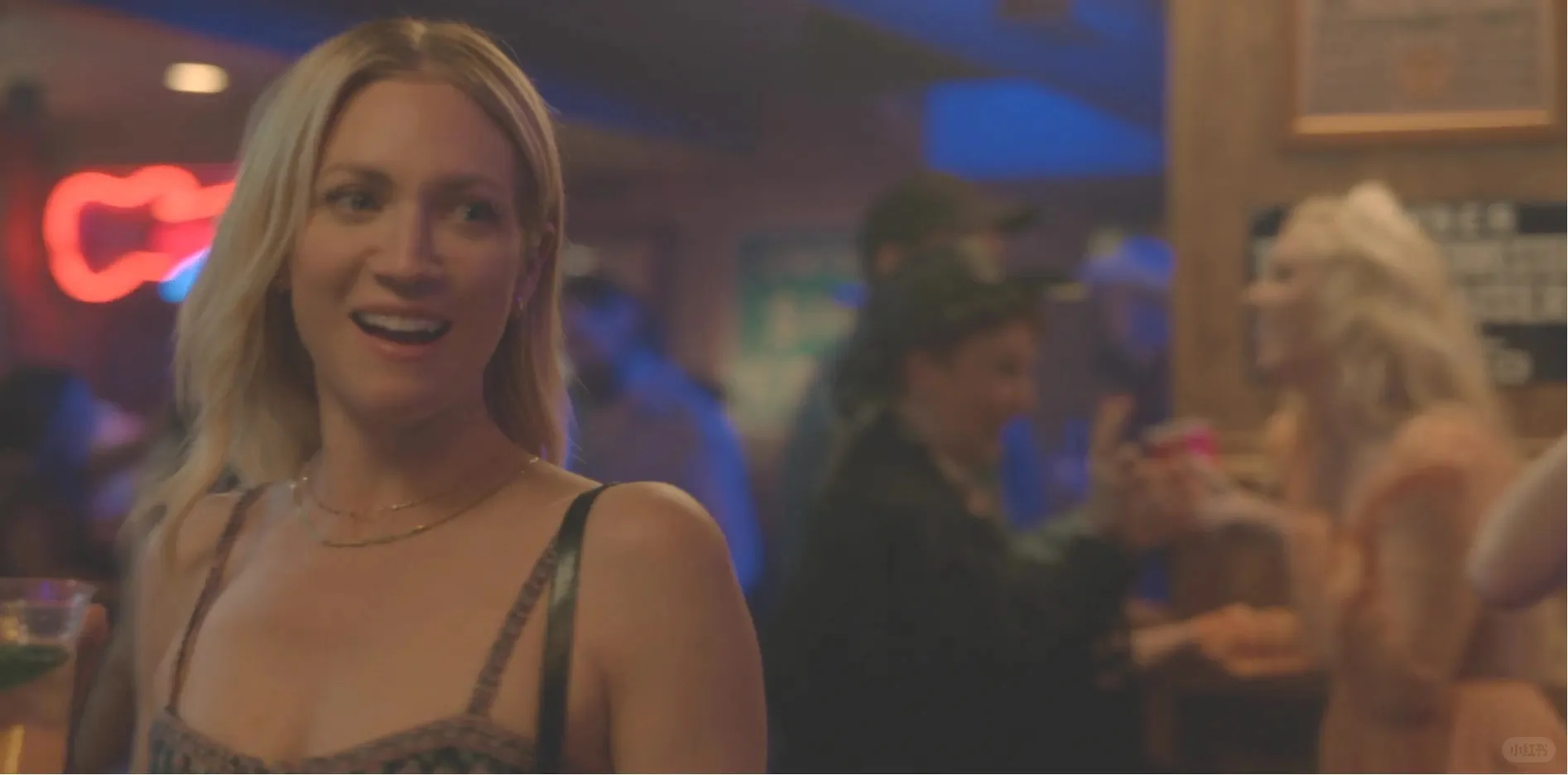 第一集就高度拉满，Netflix新剧太狗血了