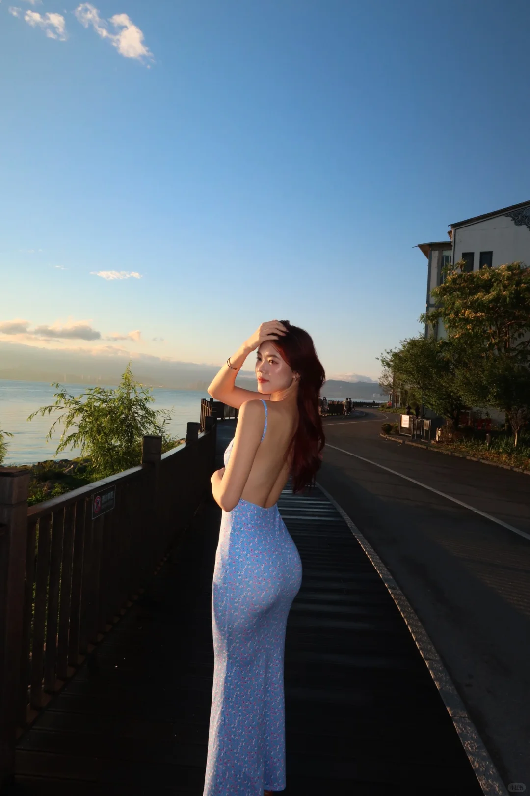 SHEIN 40💰绝美大露背碎fa裙 🌸