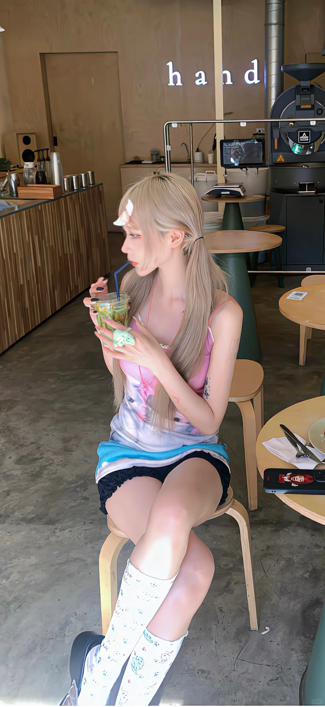 宝贝该换壁纸了