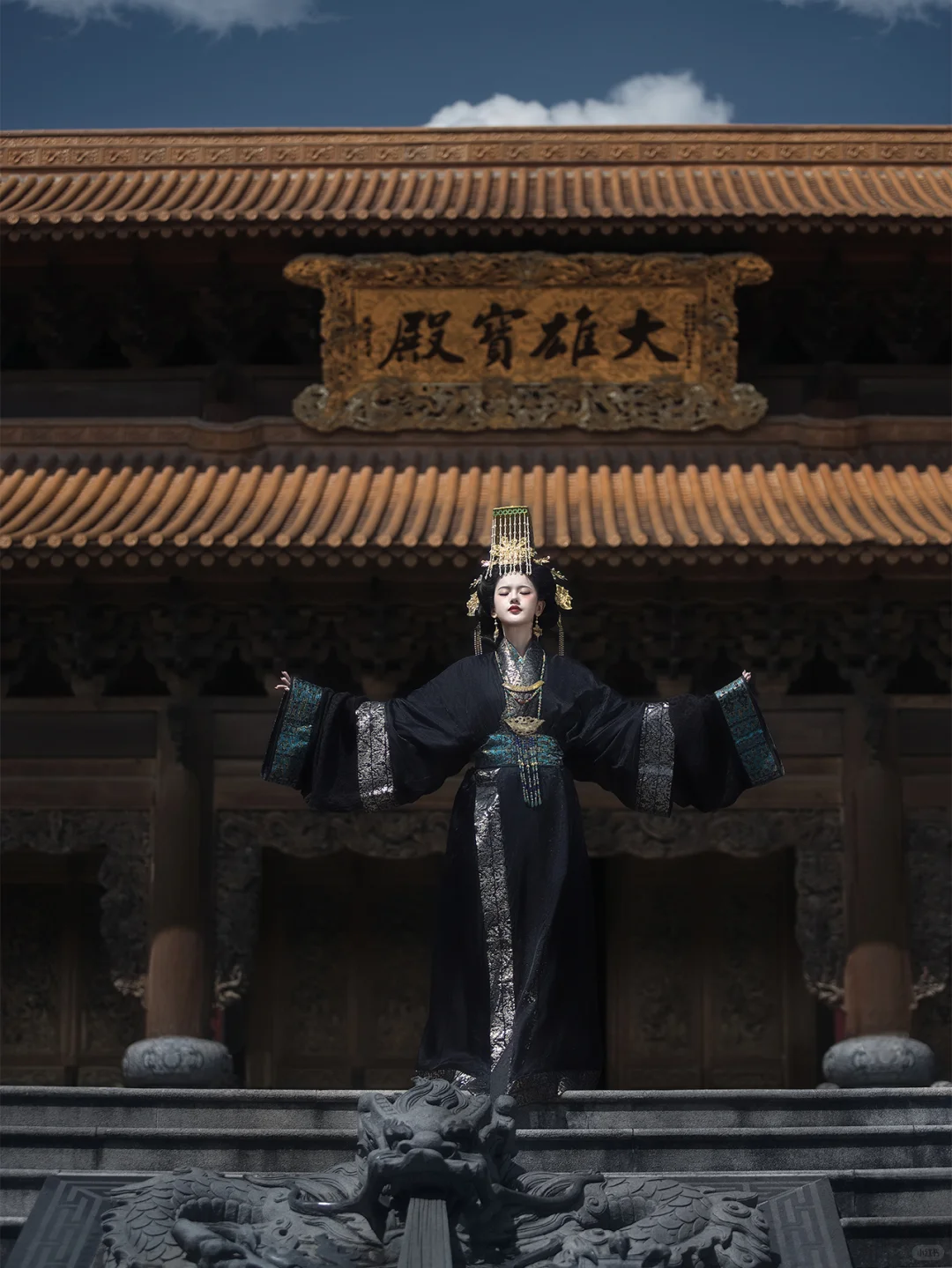 权利是女人最好的医美！权倾朝野的女帝写真