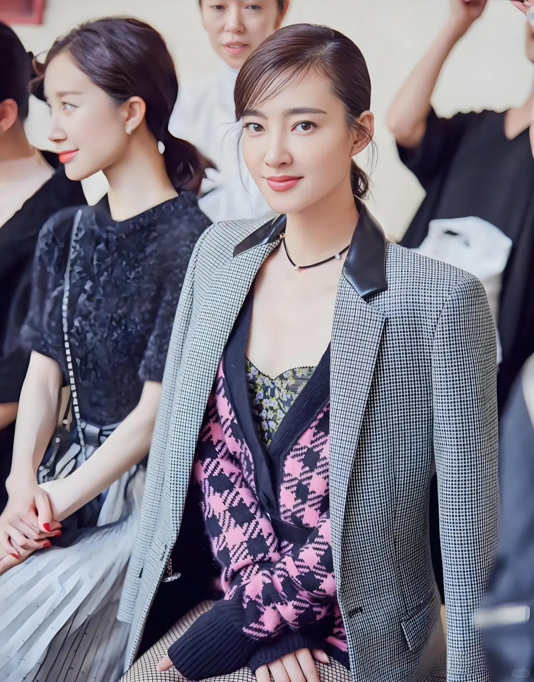 超级美女王丽坤-网袜穿你给打几分