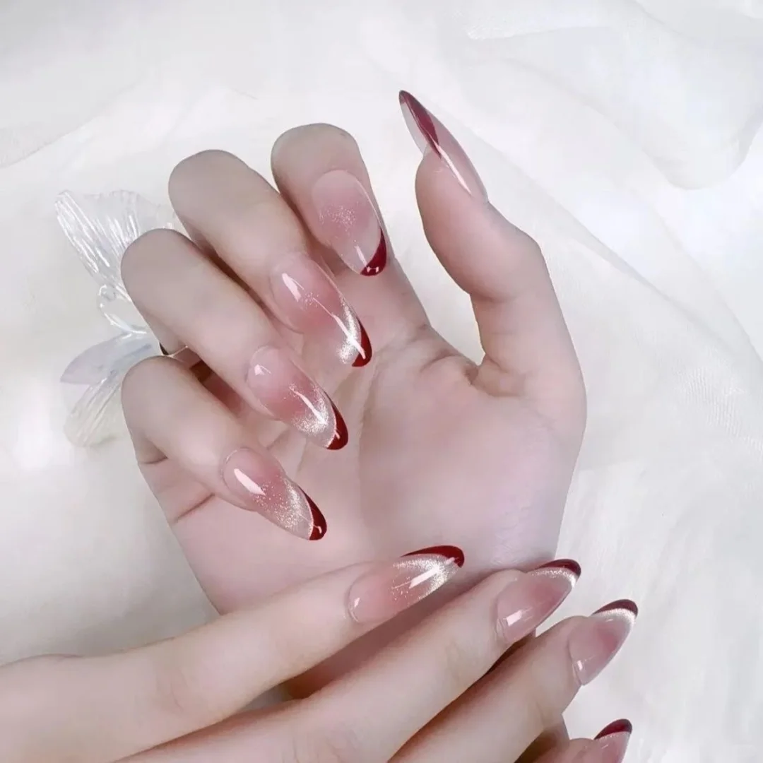 好想做那种特别妖艳的美甲，求美女宝宝推荐