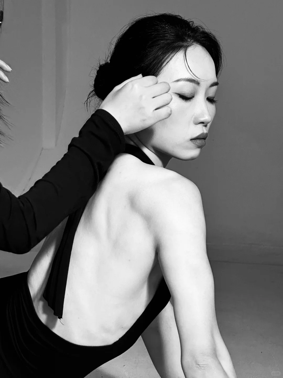 🖤🩶拍写真：千万别把我的线条p掉啊！！！