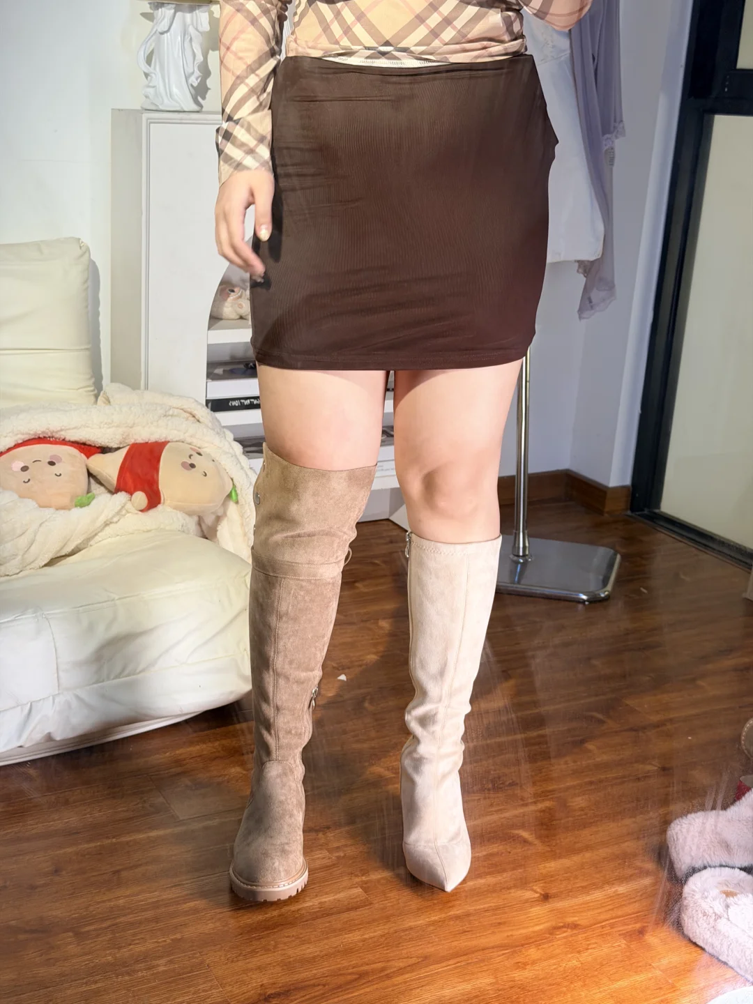 谁说穿过膝靴好看来着？腿粗是不是穿不了靴