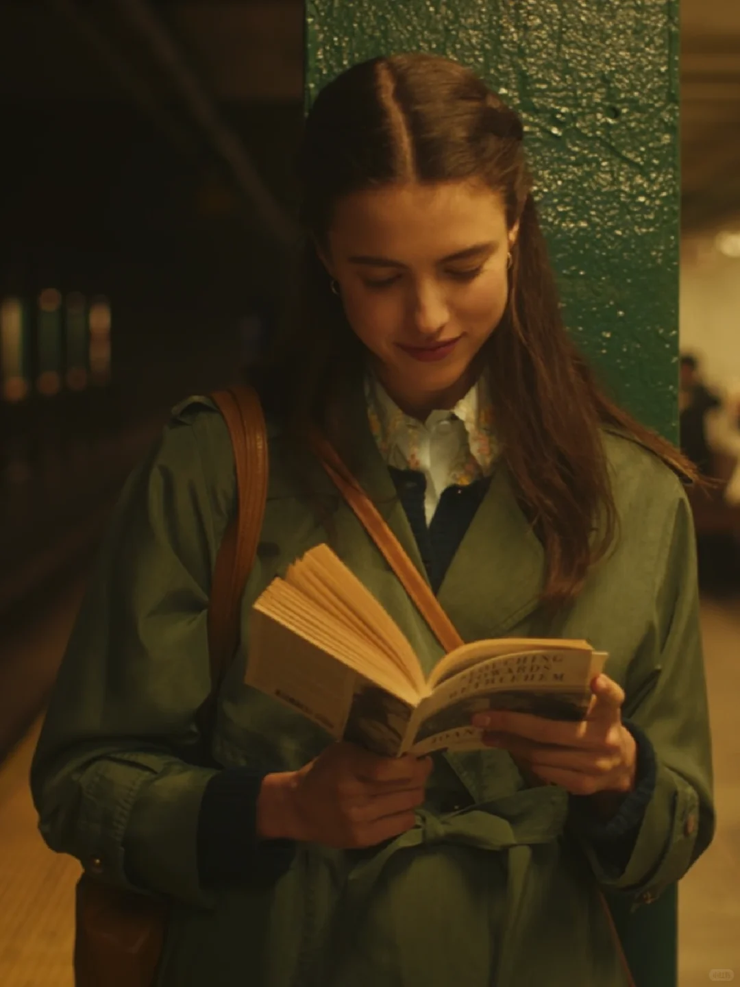 📖浓郁复古•Margaret Qualley电影穿搭