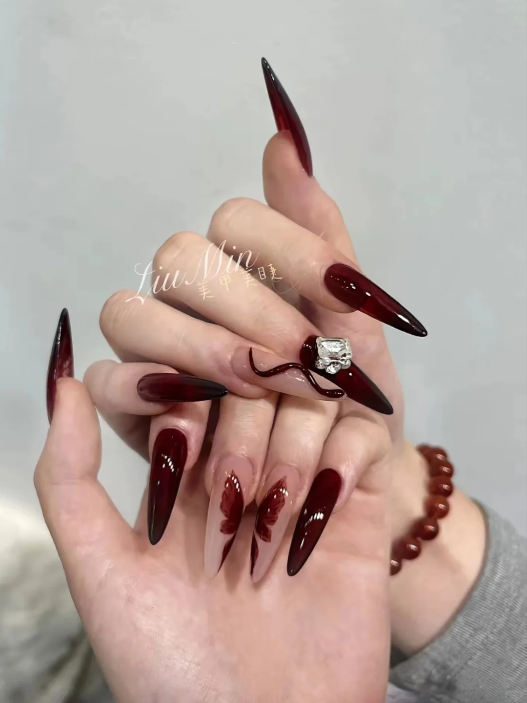 蛇蝎美人才做的美甲！