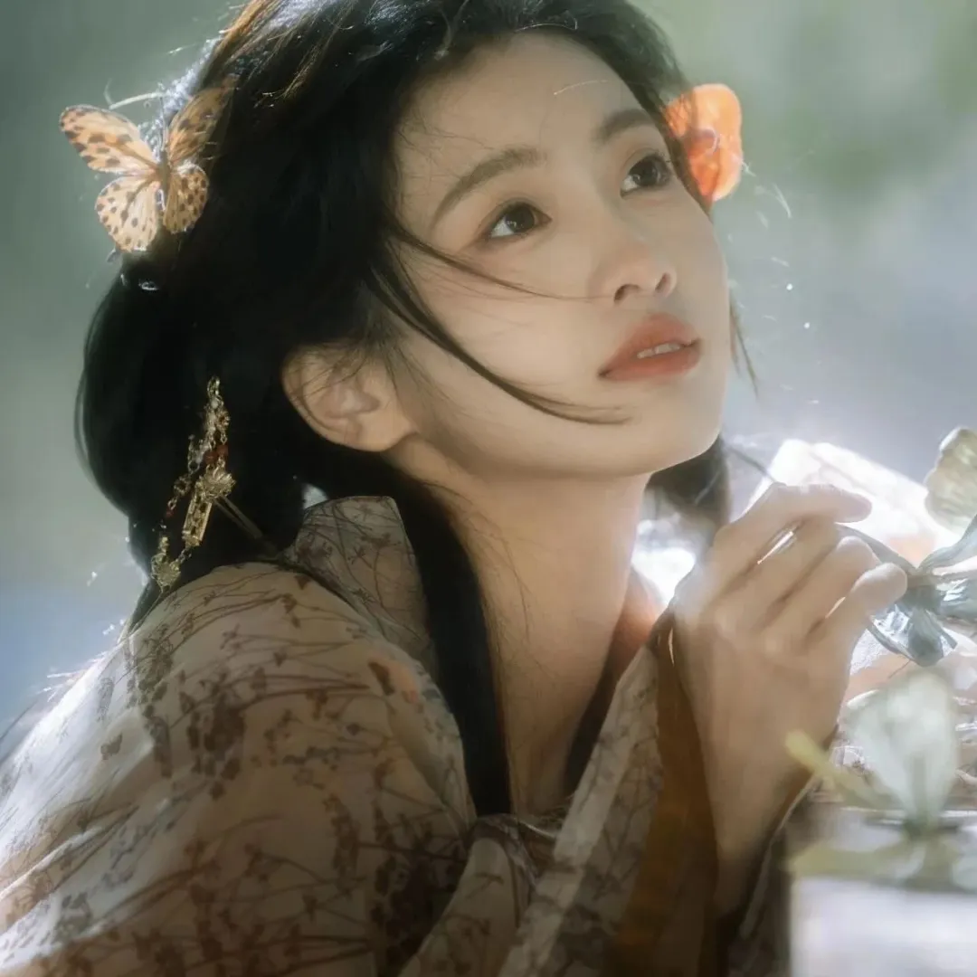 𝑾𝒆𝑪𝒉𝒂𝒕｜更一期古风