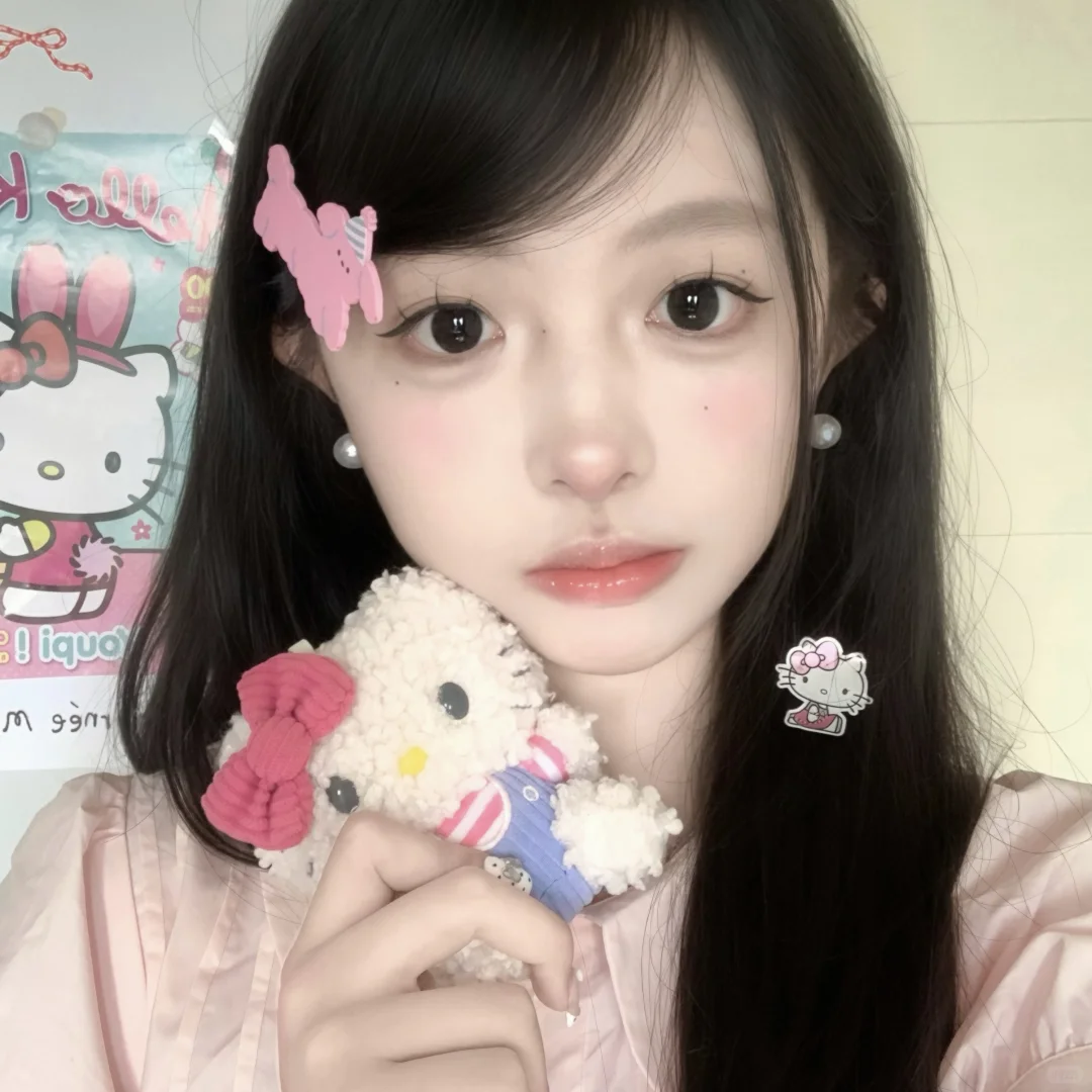 𓍼˖ 𝗛𝗲𝗹𝗹𝗼 𝗞𝗶𝘁𝘁𝘆ྀི 🎀