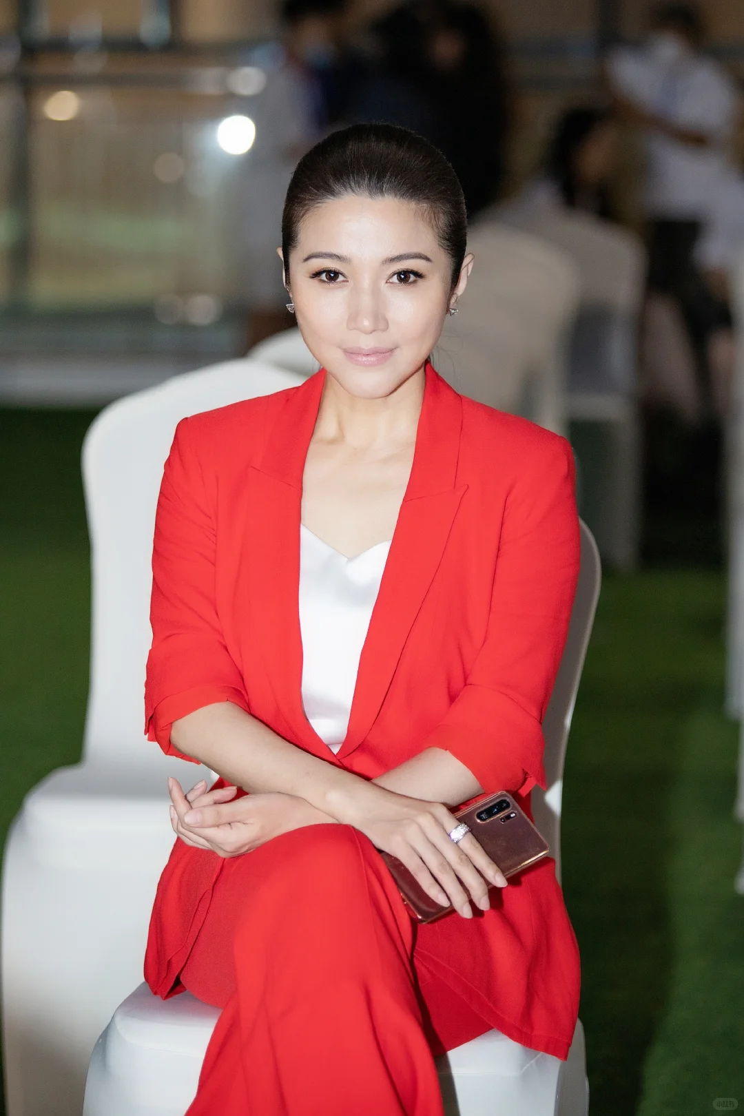 颜丙燕，丰腴气质风姿绰约