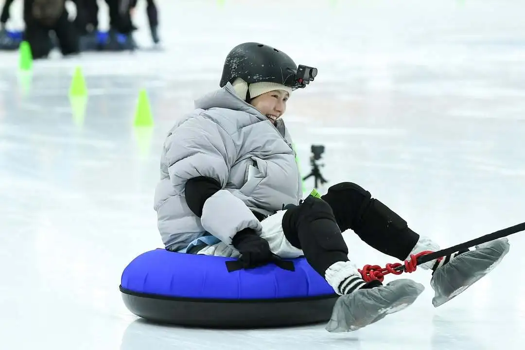 SBS摄影师更新智孝照片(被萌死啦)