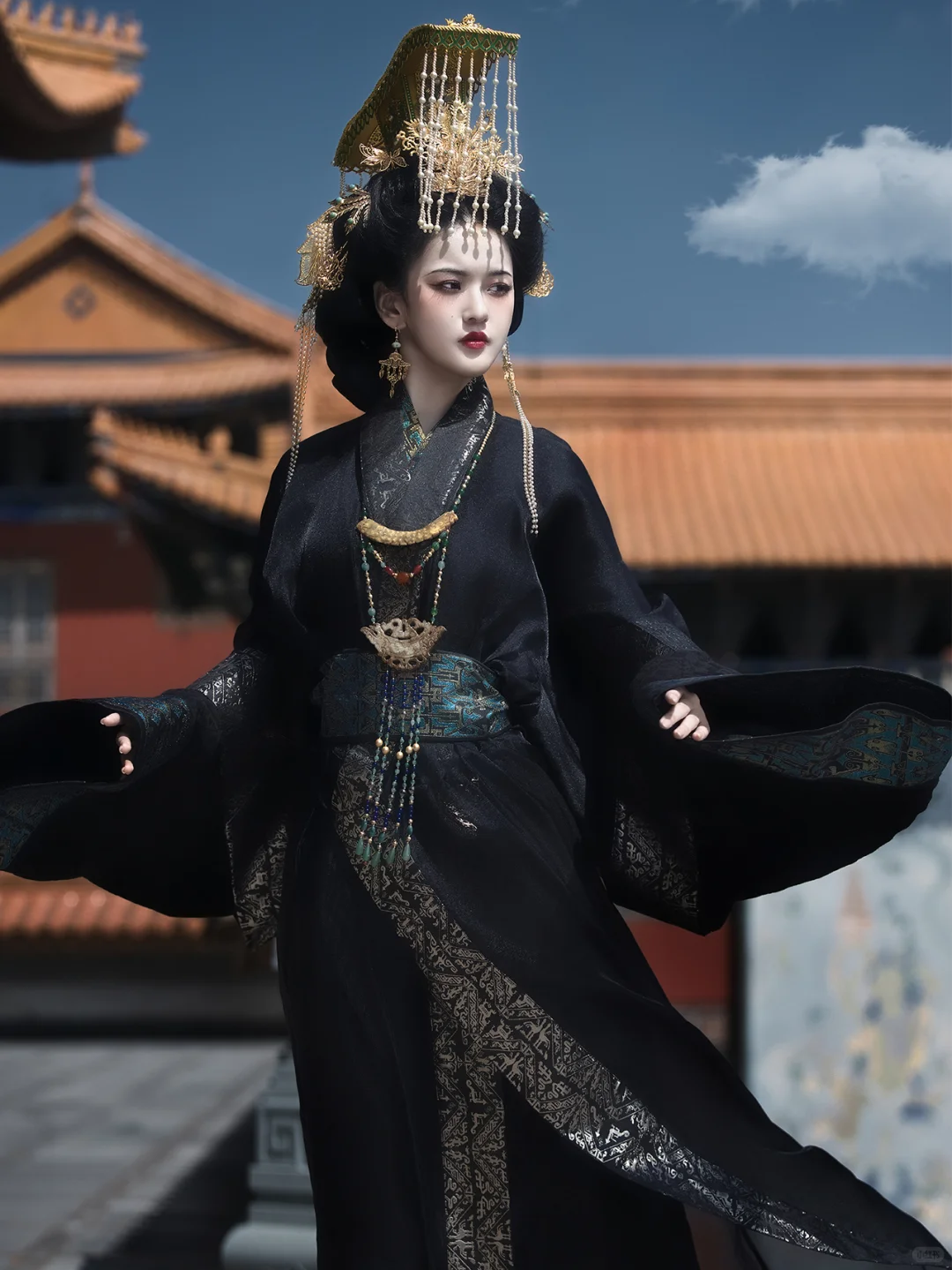 权利是女人最好的医美！权倾朝野的女帝写真