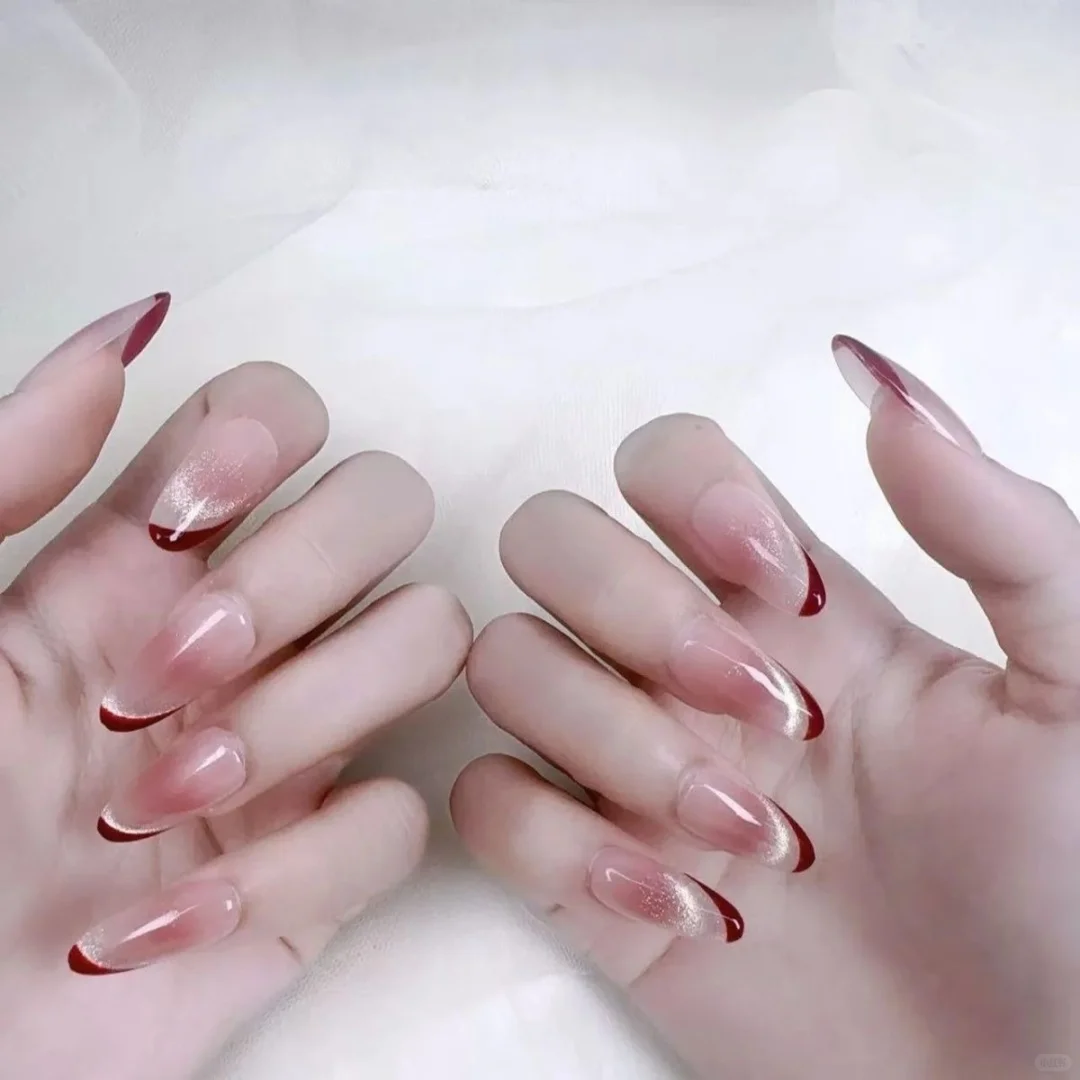 好想做那种特别妖艳的美甲，求美女宝宝推荐