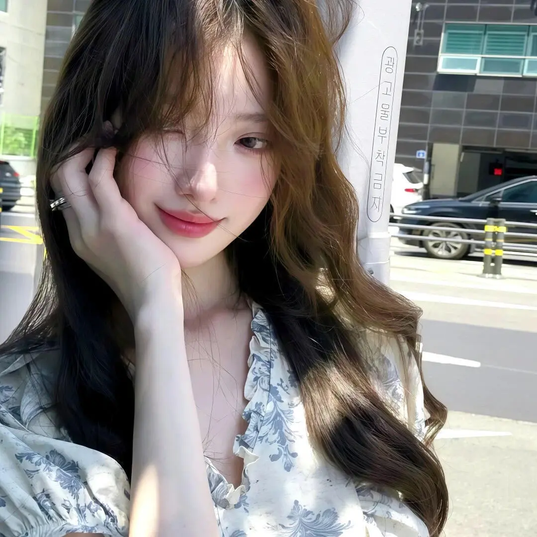 𝙒𝙚𝘾𝙝𝙖𝙩女生头像🎧