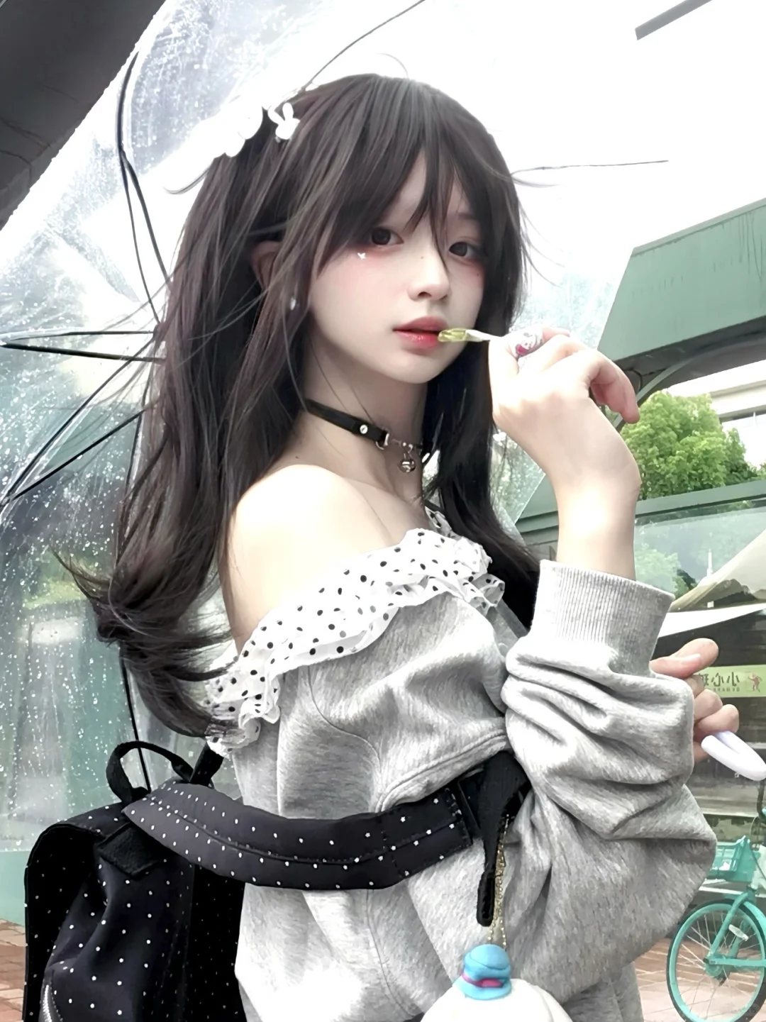 “你只能看着我”