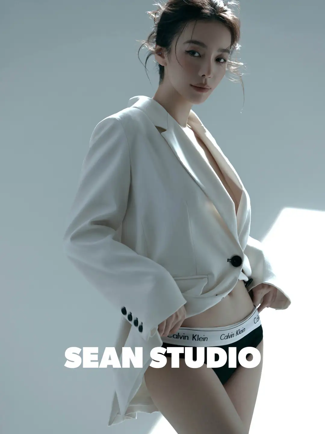 西装御姐写真、高级感拉满