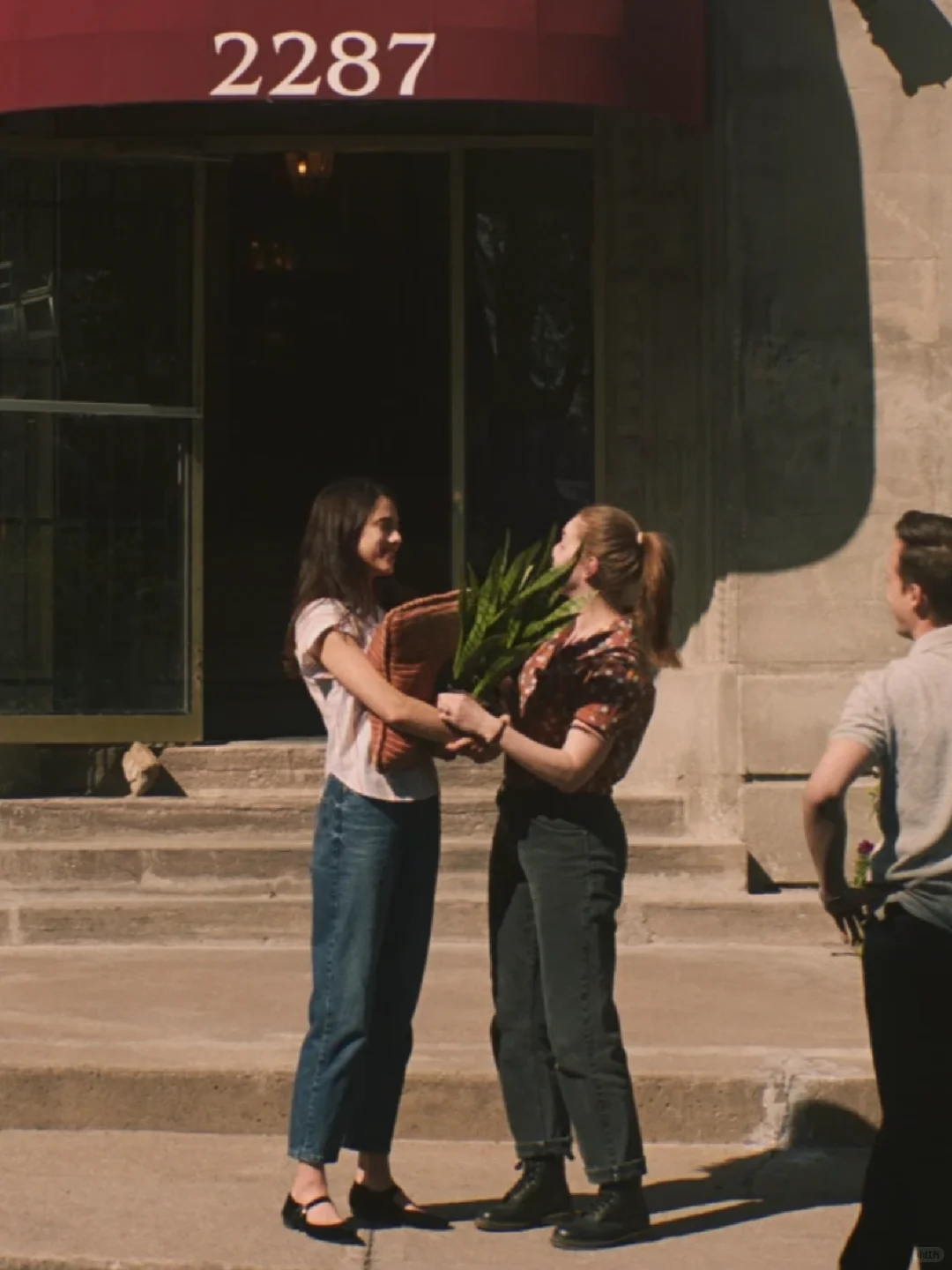 📖浓郁复古•Margaret Qualley电影穿搭