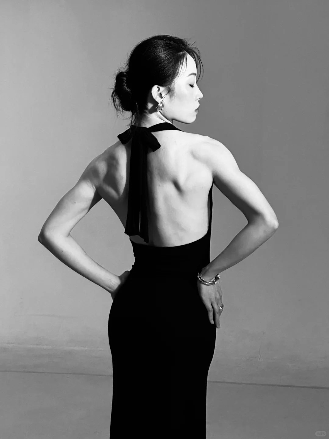 🖤🩶拍写真：千万别把我的线条p掉啊！！！