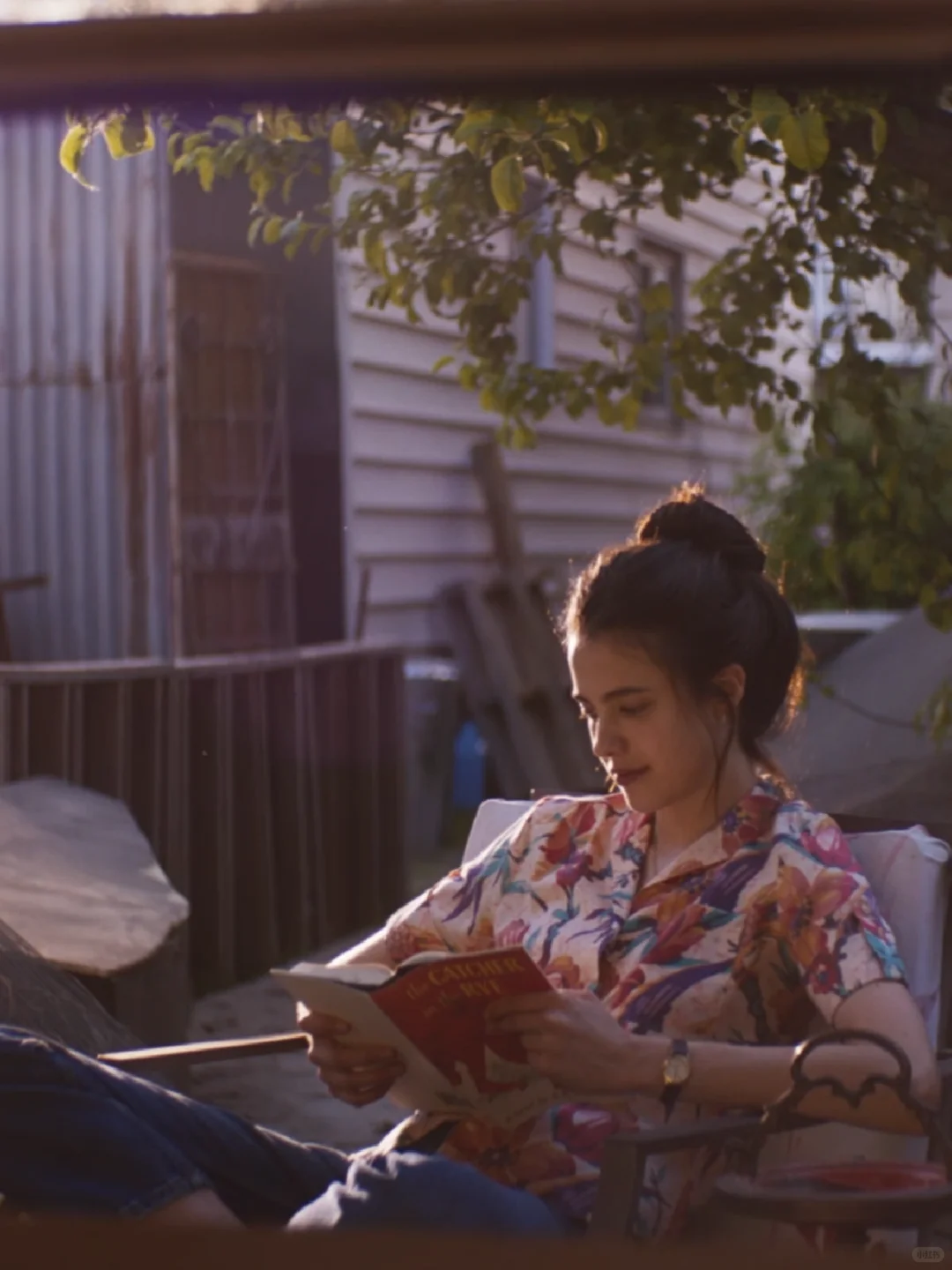 📖浓郁复古•Margaret Qualley电影穿搭