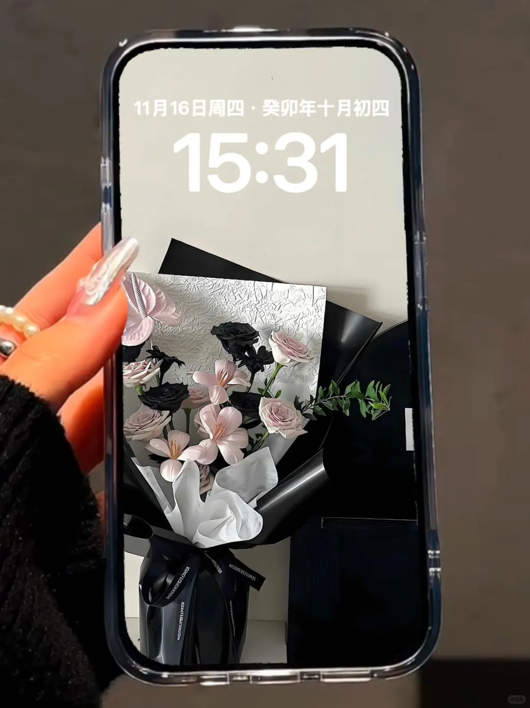 🔴标题：❸❼❷期 ins高级感壁