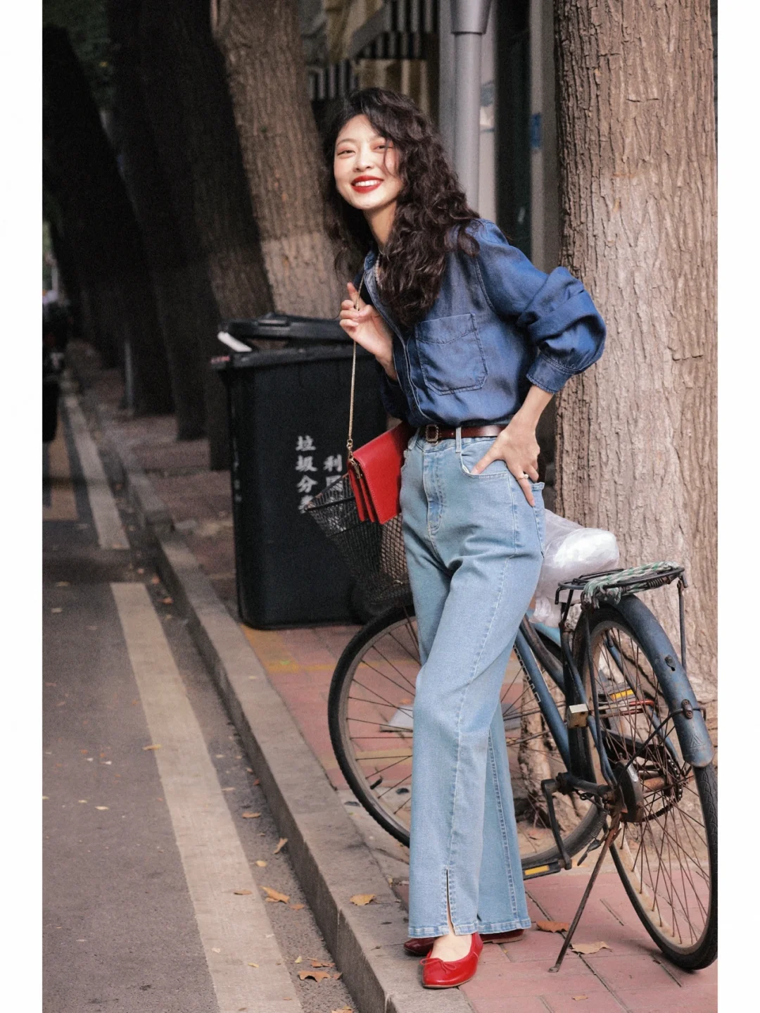 vintage港风复古｜经典的红唇卷发牛仔搭配🍁