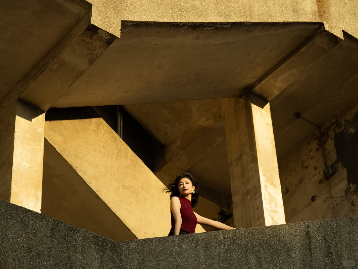 港风文艺片-老楼和夕阳给的复古感