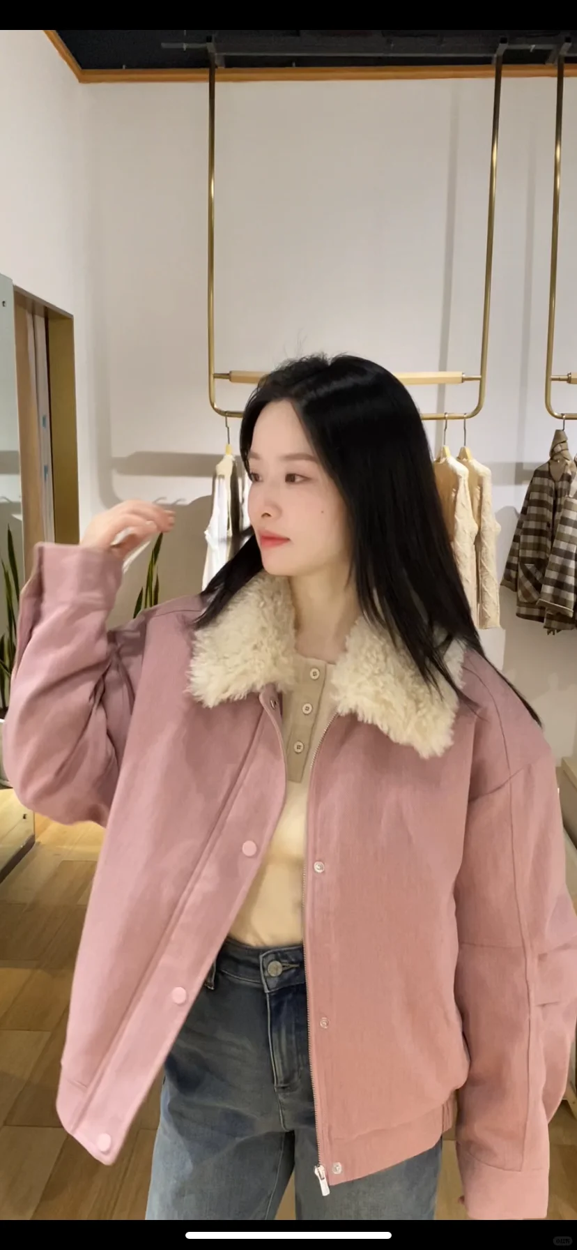 这一身可太有70酷酷女孩身上的复古味儿啦