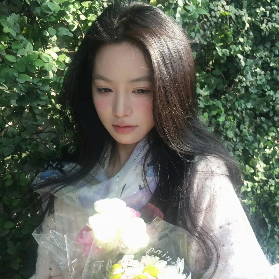 𝒘𝒆𝒄𝒉𝒂𝒕｜明媚感女头