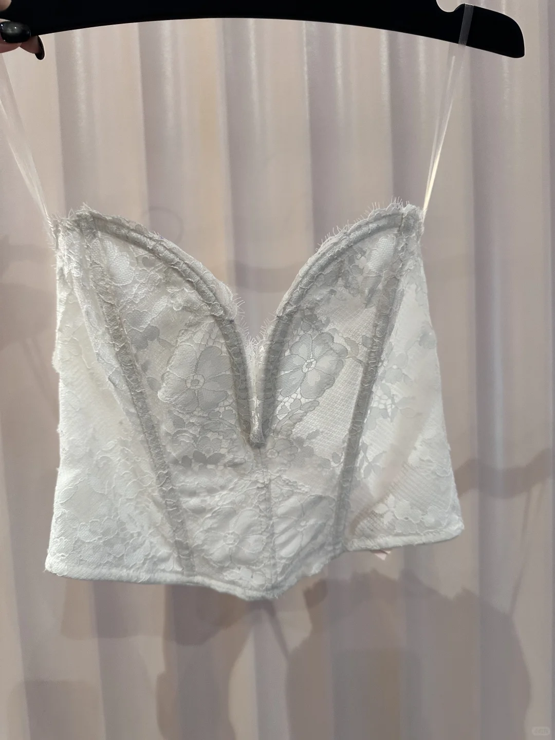 维密大秀｜白色鱼骨胸衣～绝美🤍