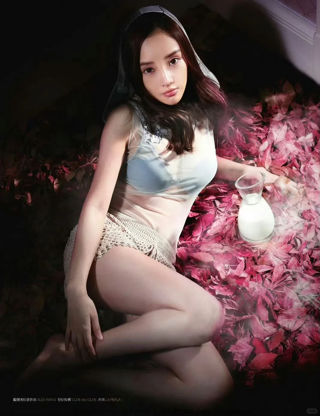 李小璐✨玉足美腿写真