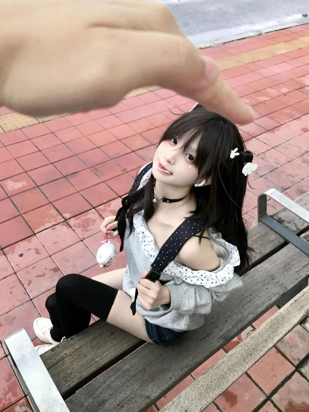 “你只能看着我”