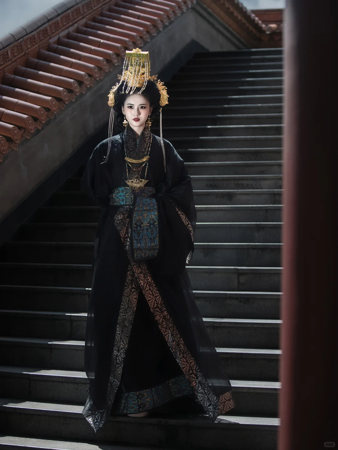 权利是女人最好的医美！权倾朝野的女帝写真