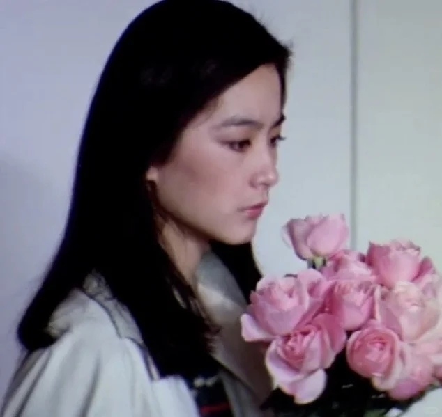 美人就算驼着背也是美丽的