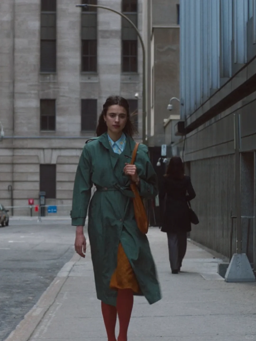 📖浓郁复古•Margaret Qualley电影穿搭