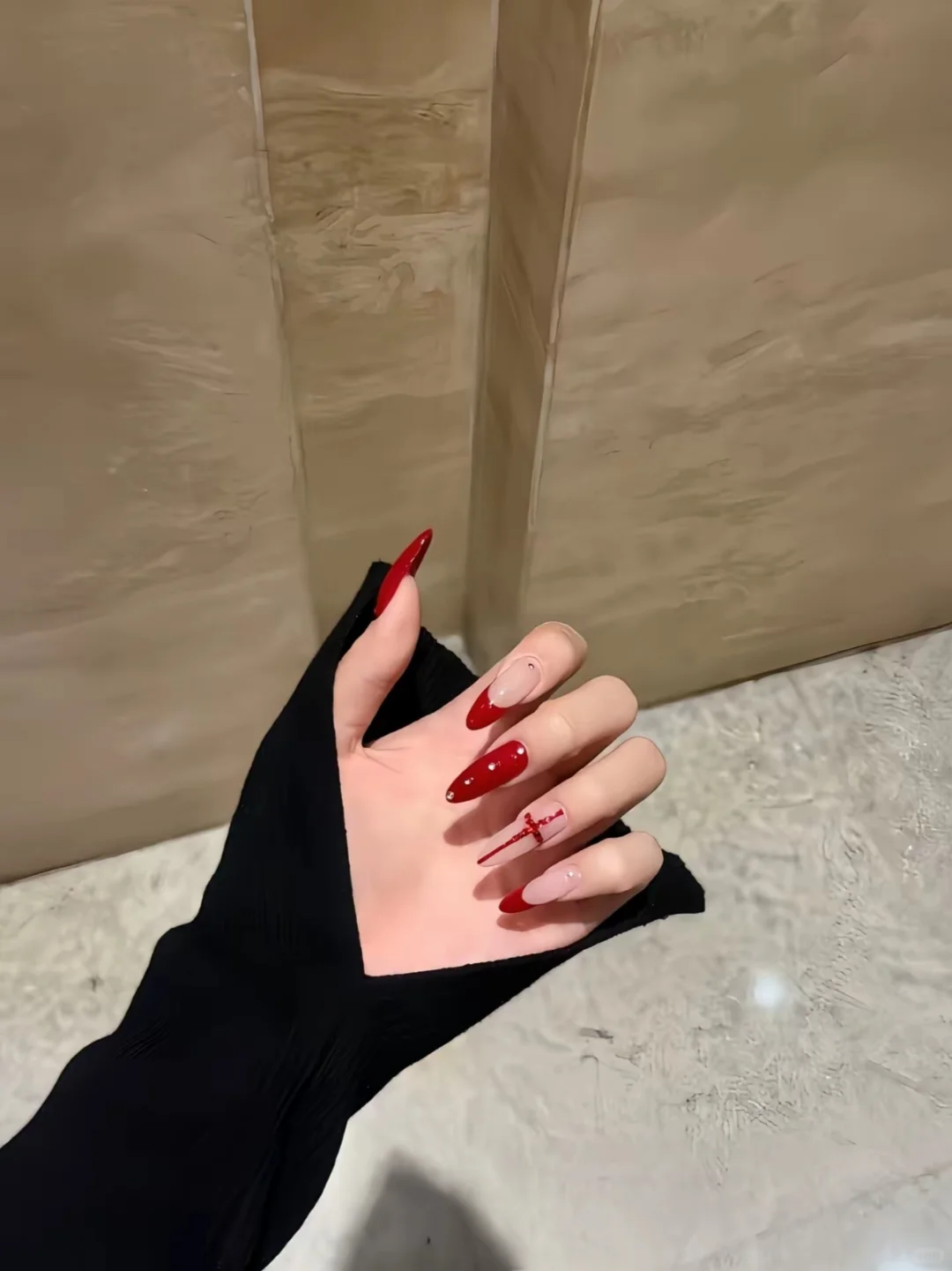 蛇蝎美人才做的美甲！