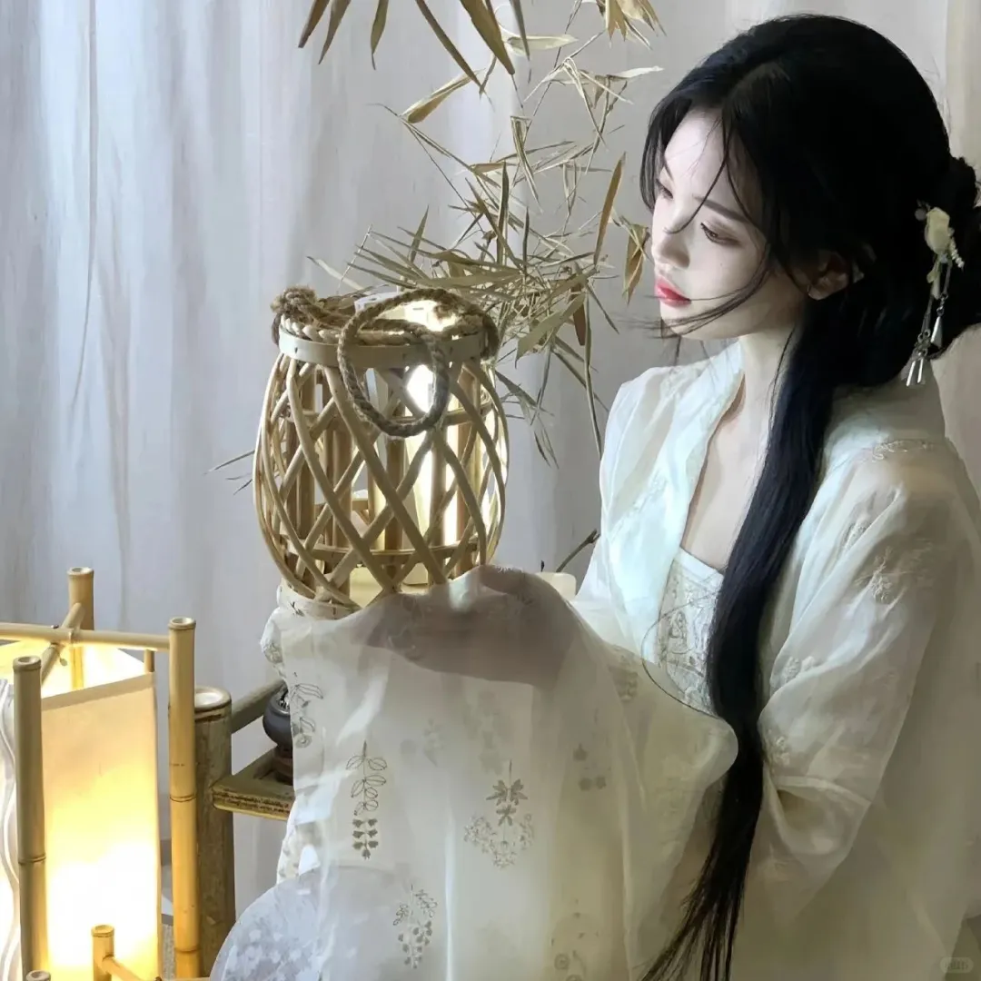 𝑾𝒆𝑪𝒉𝒂𝒕｜更一期古风