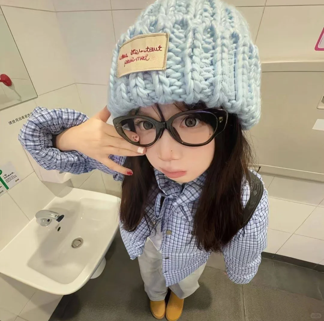 WeChat丨搞怪可爱女头.