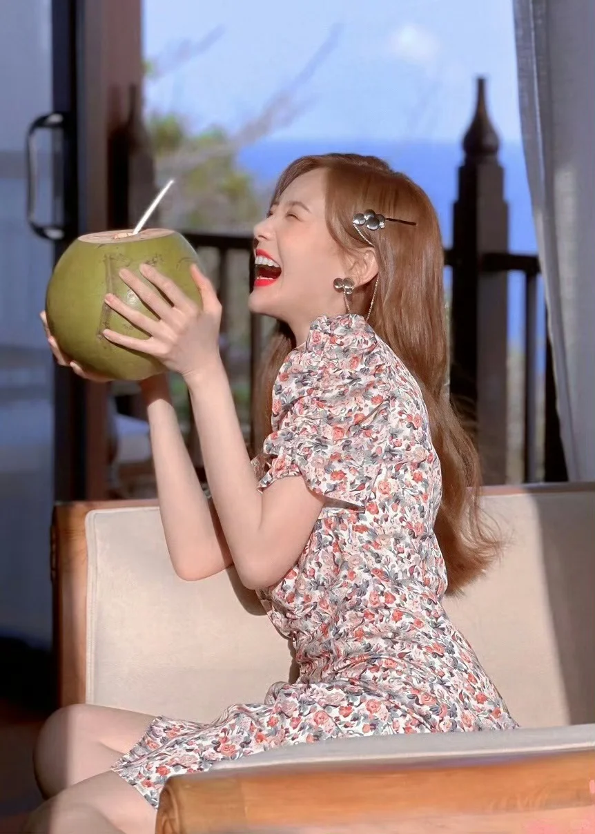 李一桐🍀玉足小草