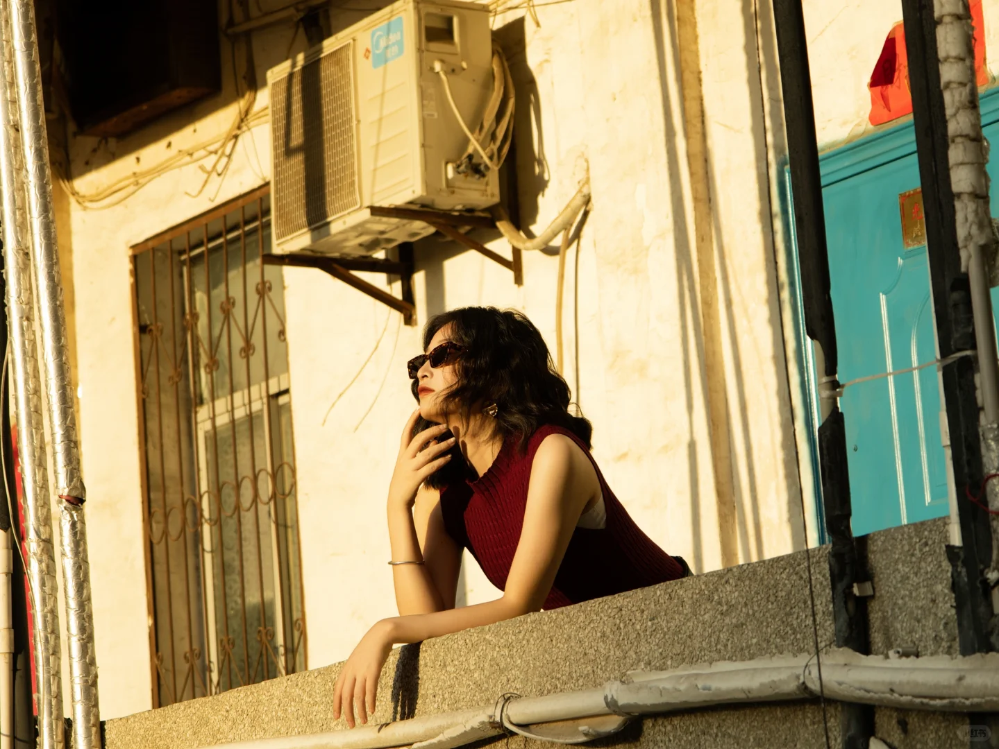 港风文艺片-老楼和夕阳给的复古感