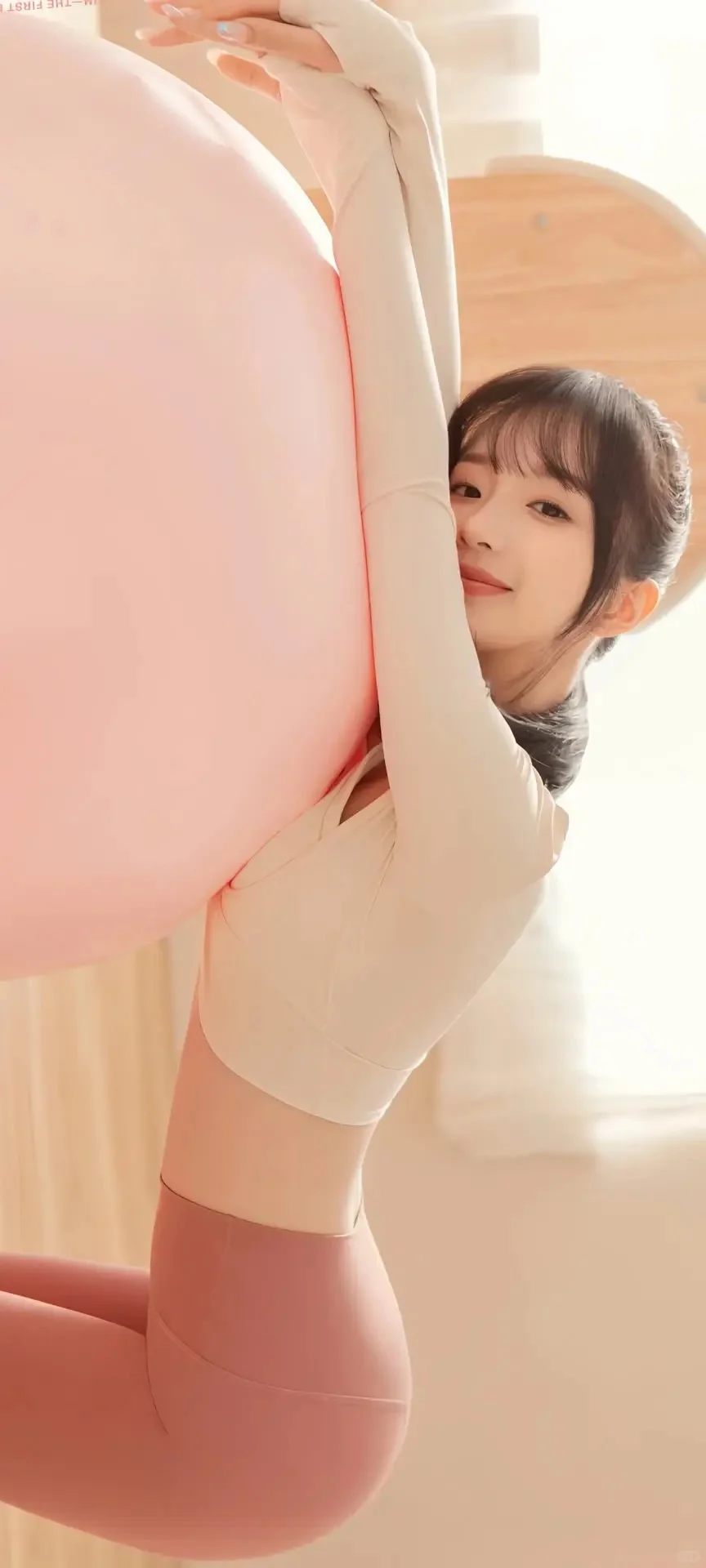 象韵洁｜瑜伽服自带纯欲滤镜