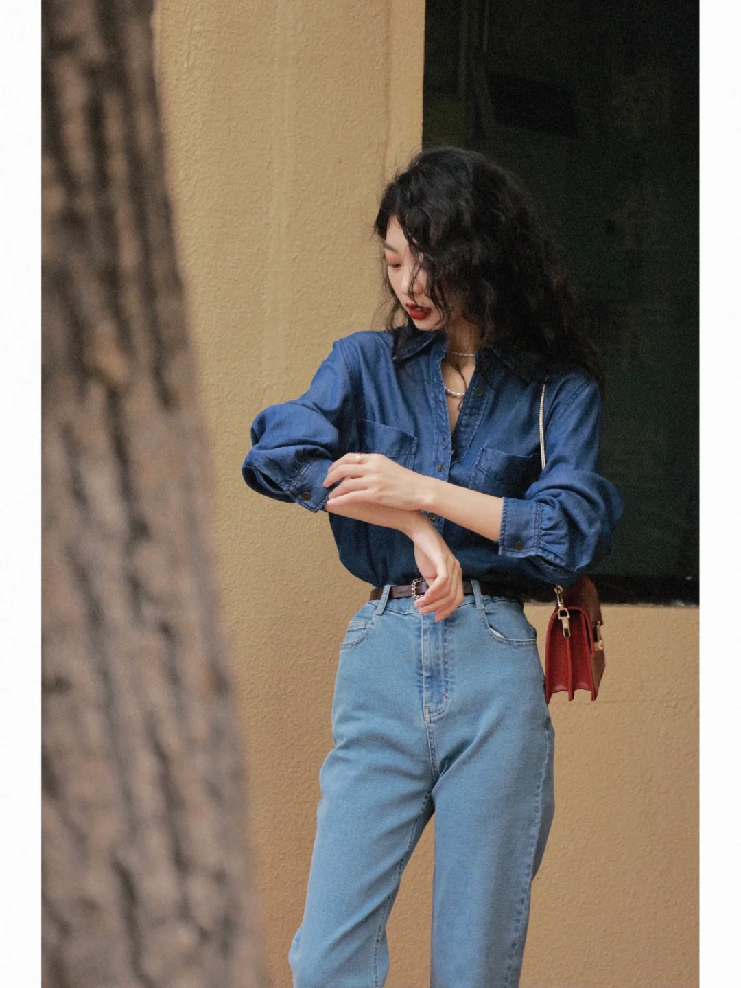 vintage港风复古｜经典的红唇卷发牛仔搭配🍁