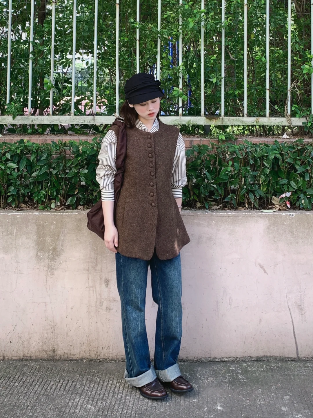 浅浅期待下秋天的复古感书呆子风