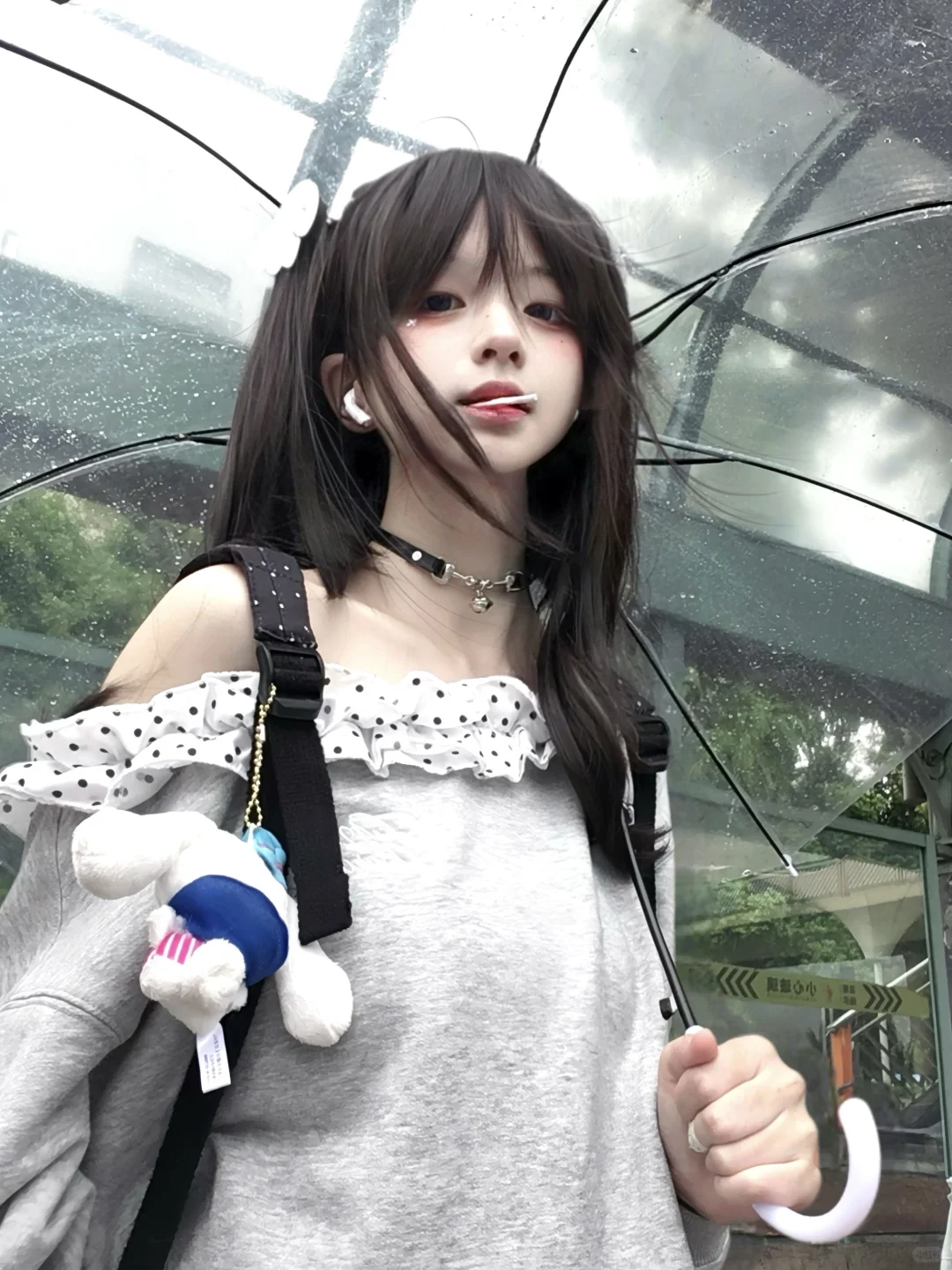 “你只能看着我”