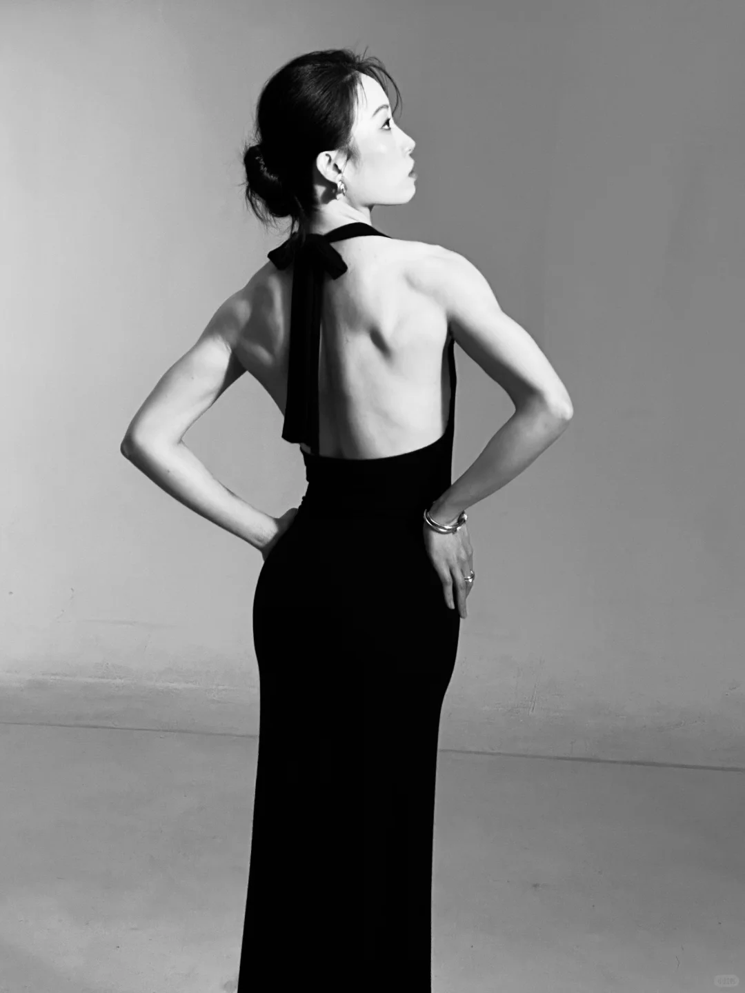 🖤🩶拍写真：千万别把我的线条p掉啊！！！