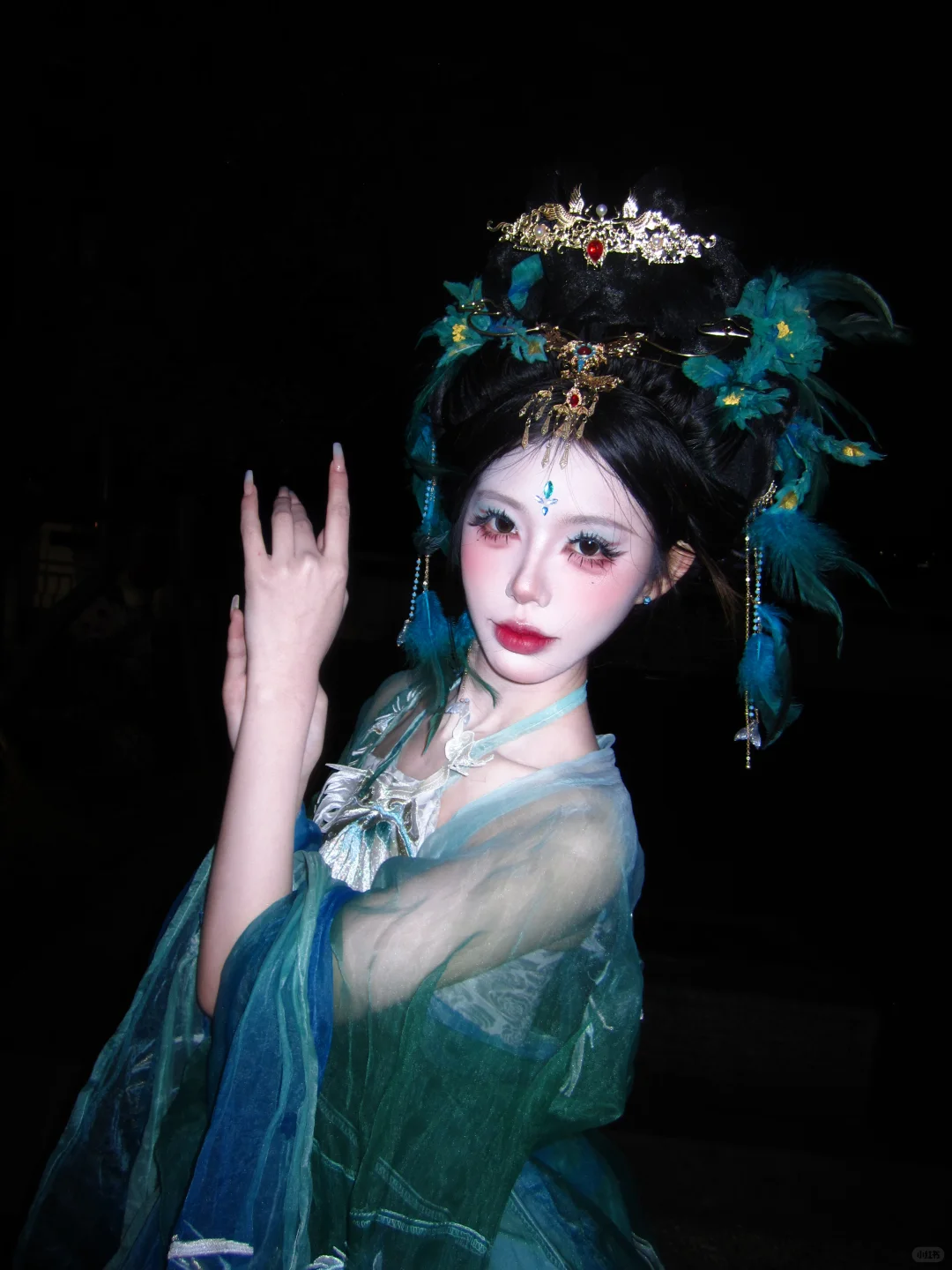 南昌妆造|破碎感拉满的妖艳蓝孔雀