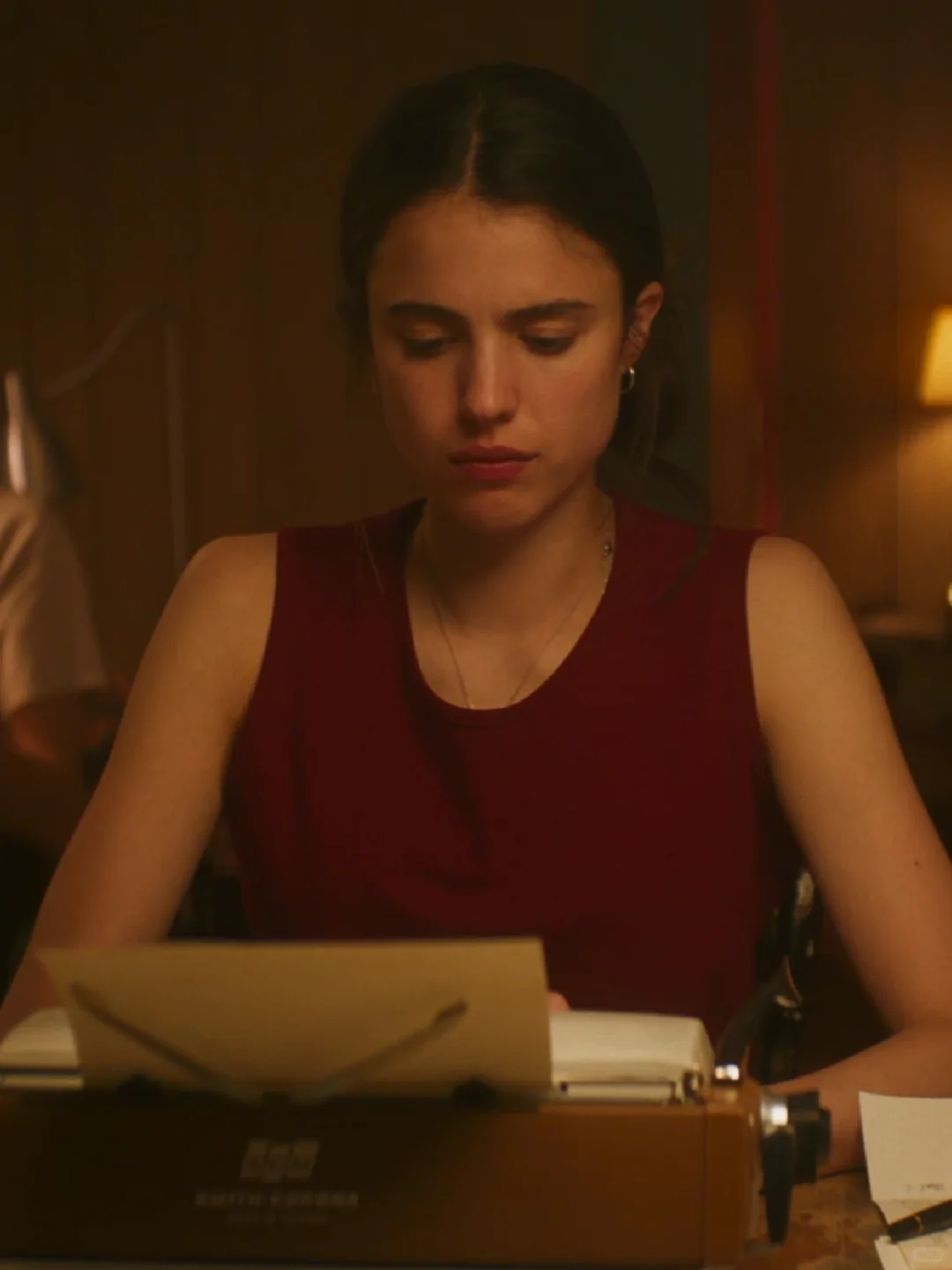 📖浓郁复古•Margaret Qualley电影穿搭