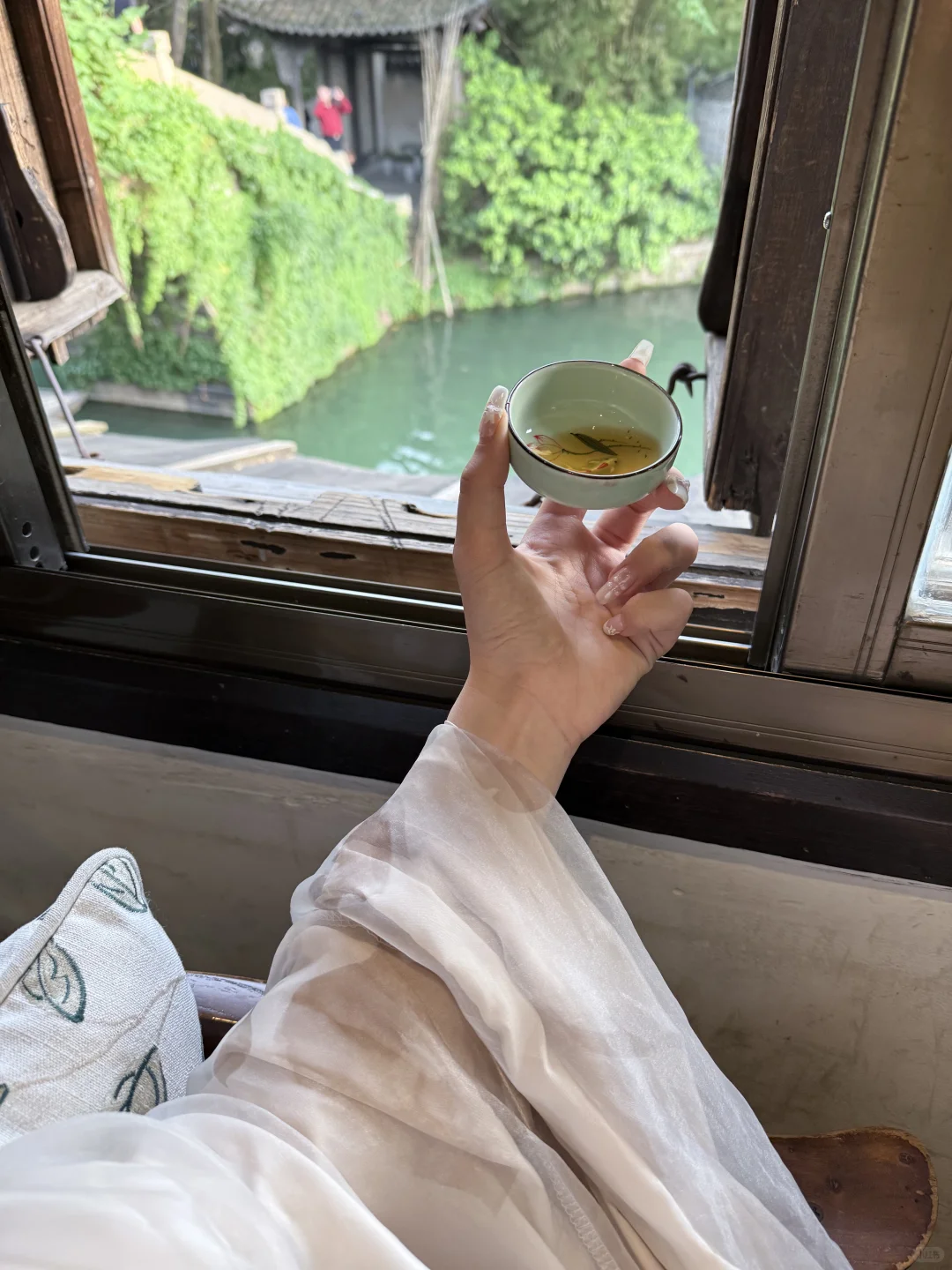 当然要尝试一下“小唯”造型啦